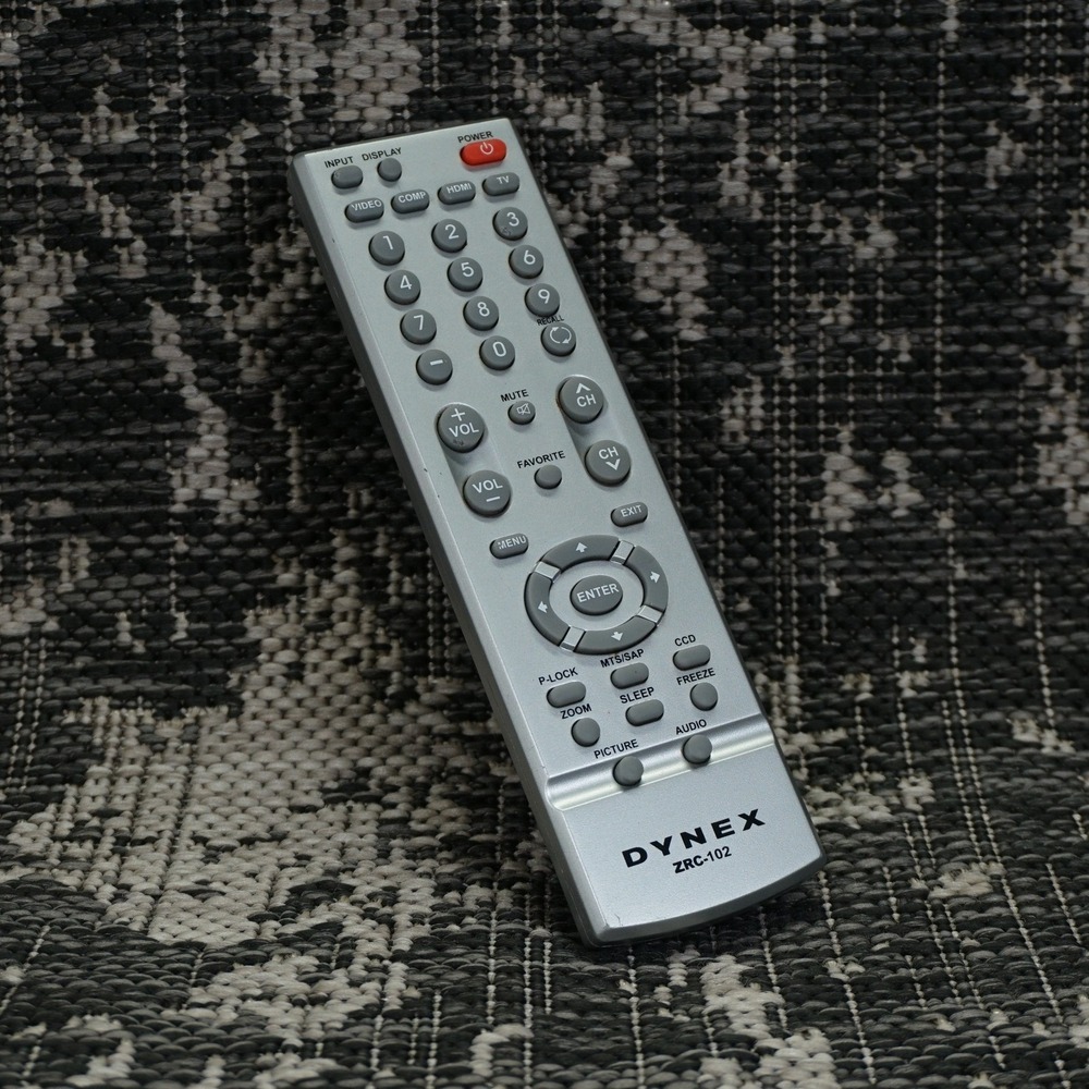 DYNEX ZRC-102 Remote Control Silver Generic TV DVD VCR Tested‎ Working